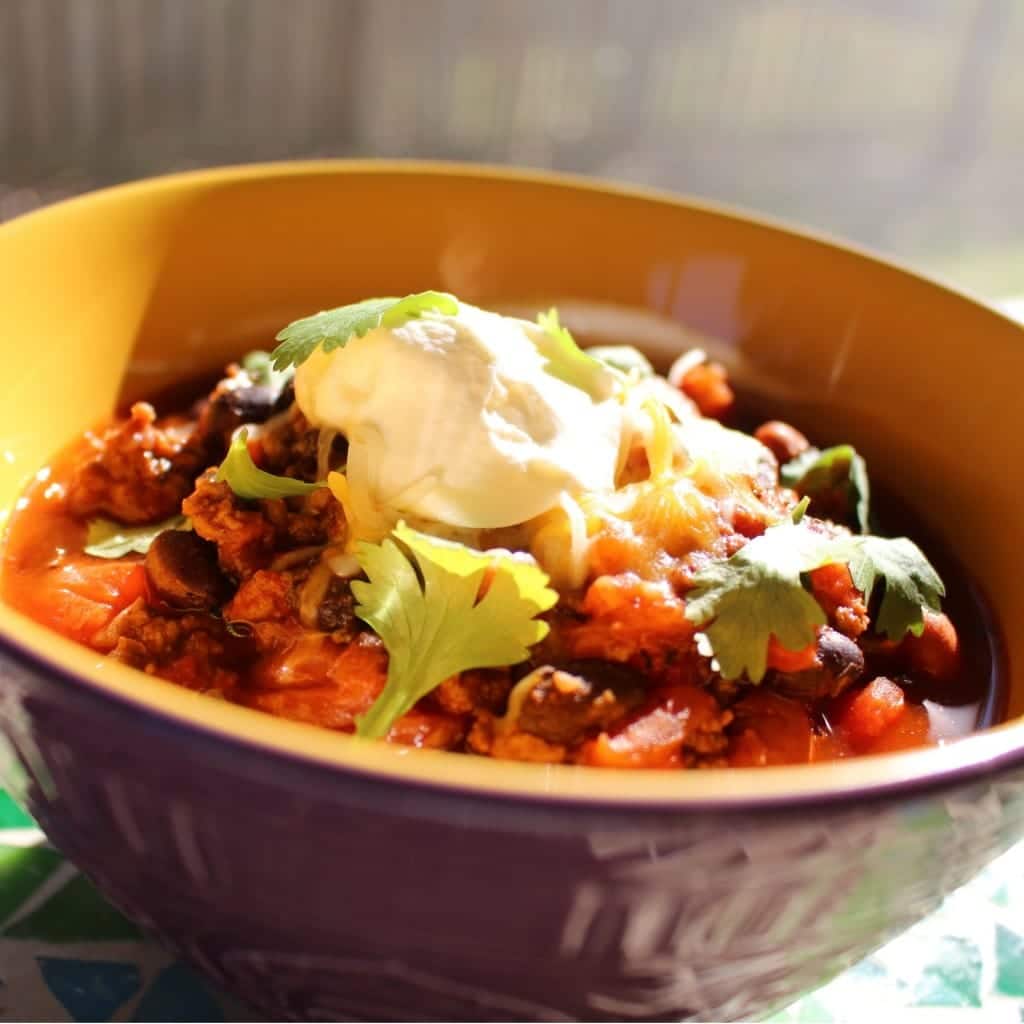 https://recipeforperfection.com/wp-content/uploads/2014/12/Hearty-Beef-Bean-Roasted-Red-Pepper-Chili-Recipe-SQUARE-1024x1024-1.jpg