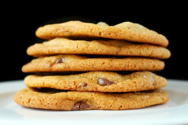 Best Chewy and Crispy Chocolate Chip Cookies
