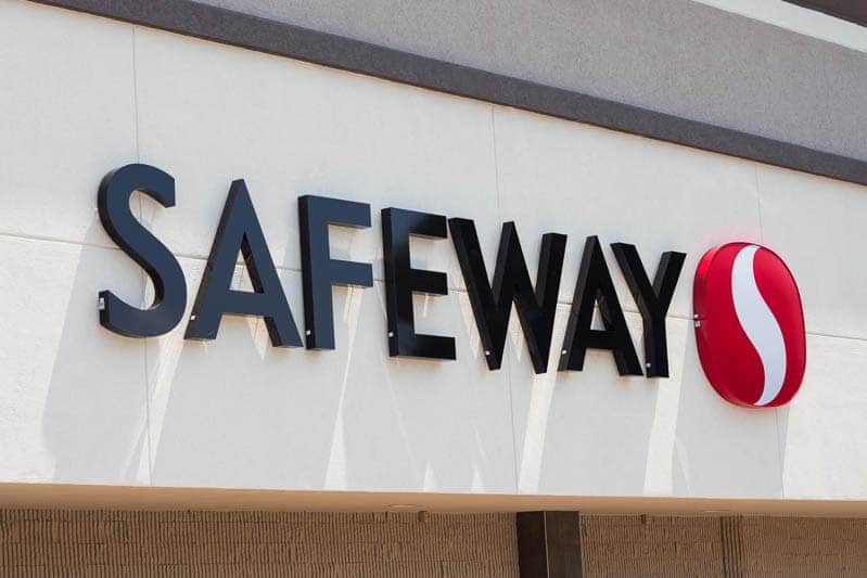 Did you know that Safeway has opened three new stores in Florida? I visited one in Altamonte Springs (near Orlando) to check out the offerings.