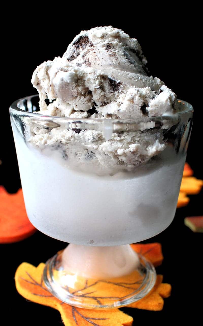 This homemade Oreo ice cream recipe makes a cookies and cream ice cream that tastes just like the one you remember from your childhood. It's just perfect!