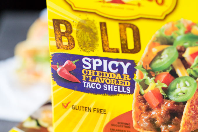 Old El Paso Bold Spicy Cheddar Flavored Tacos