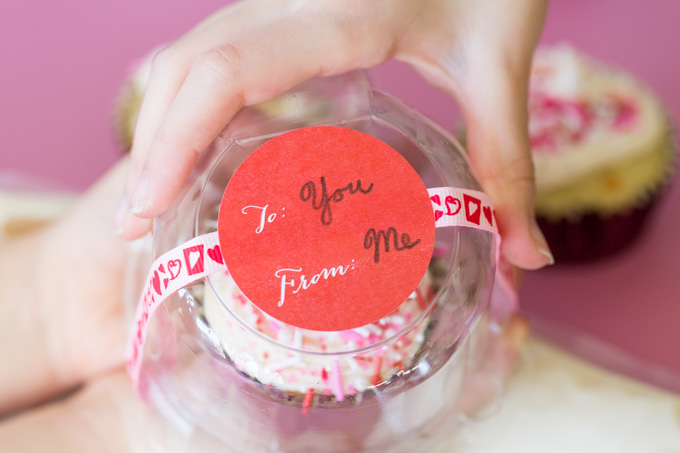 Valentine's day cupcake gift box