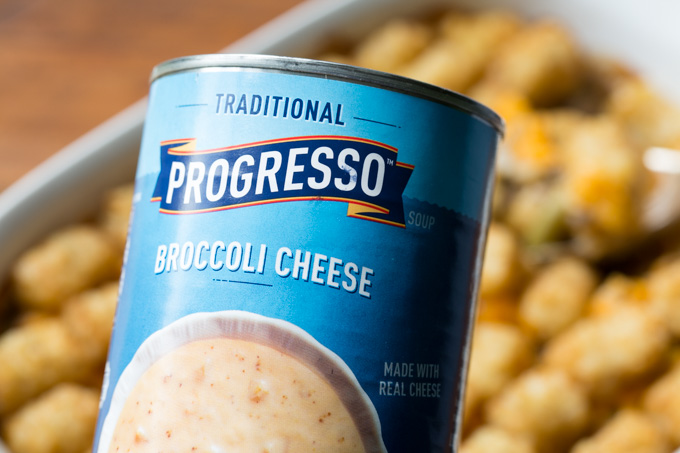Can of Progresso broccoli cheese soup